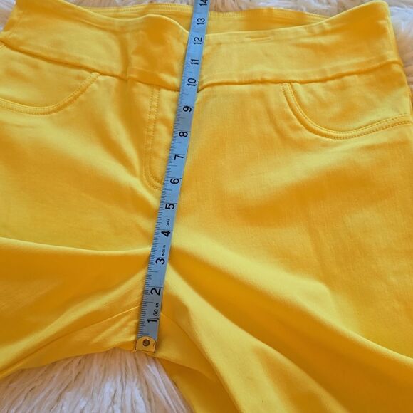 Ruby Rd. Cropped Yellow Pants - Picture 9 of 10